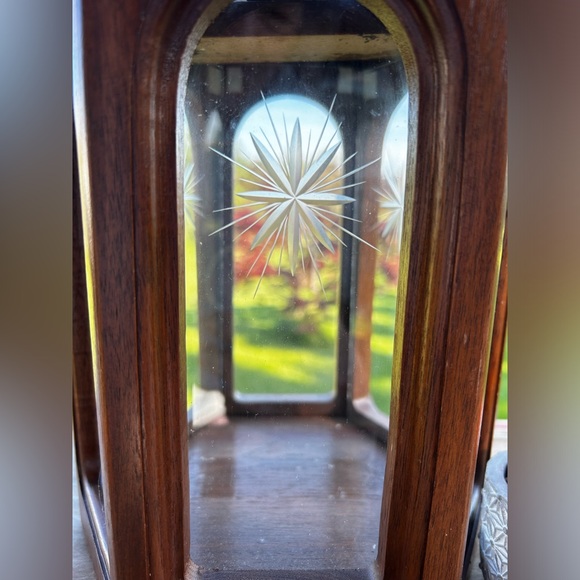 VTGKrantz Colonial WoodKrafts Hand Crafted Candle Holder Etched
Glass Hexagonal - Picture 8 of 10